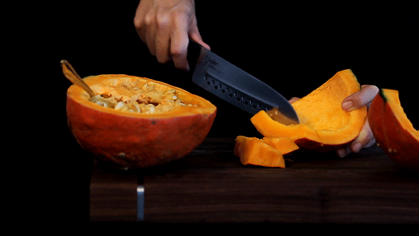 Cutting_Pumpkin_Knife_zepter_gif.gif Cutting_Pumpkin_Knife_zepter_gif.gif